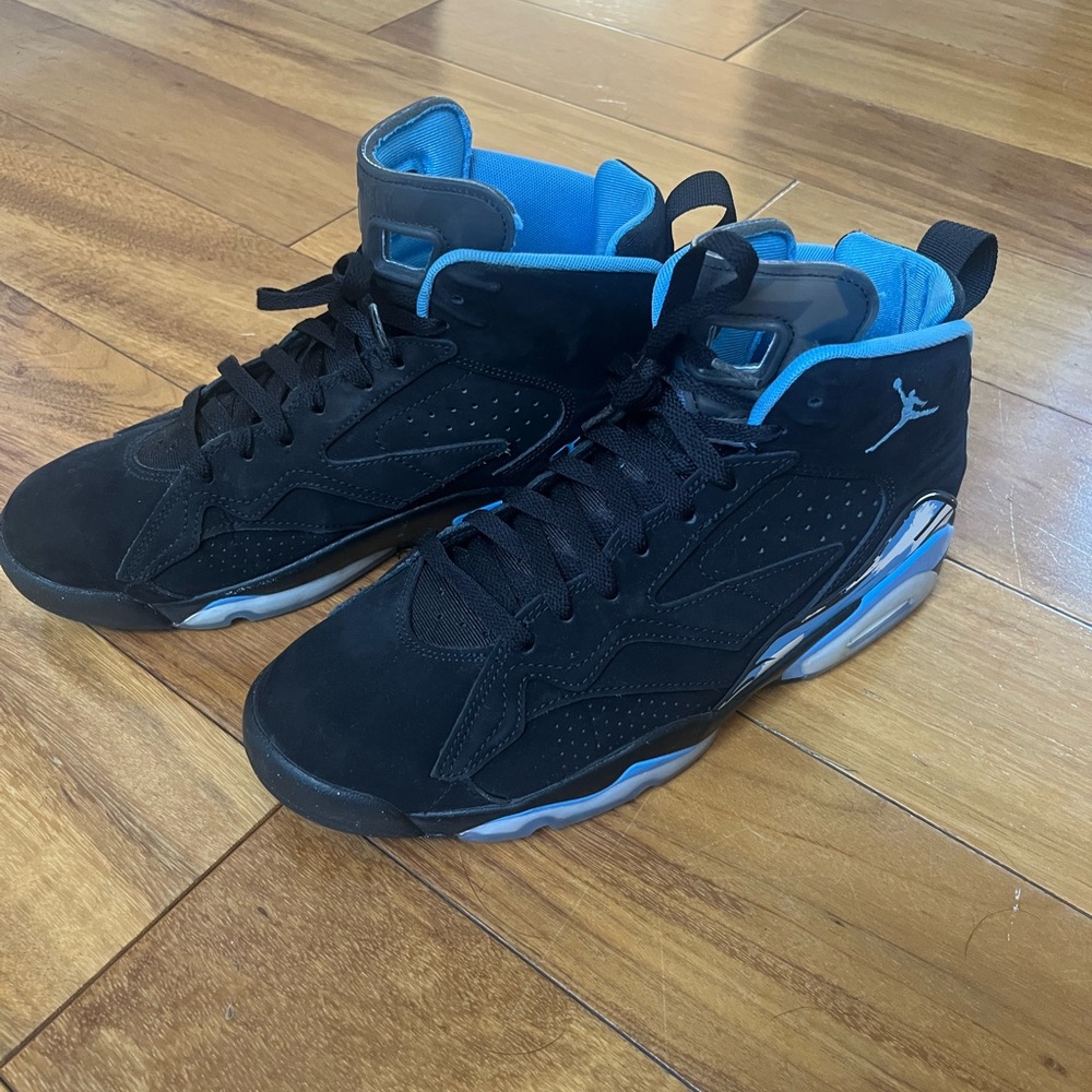 Jumpman MVP 678 "University Blue" sneakers, size 10.5